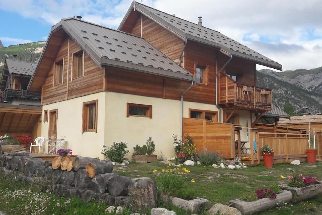 Chalet T3 Duplex Neuf Névache Εξωτερικό φωτογραφία